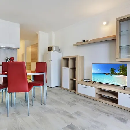 Apartament Holidays Studio, Pool, Air Con, Terrace San Miguel de Abona