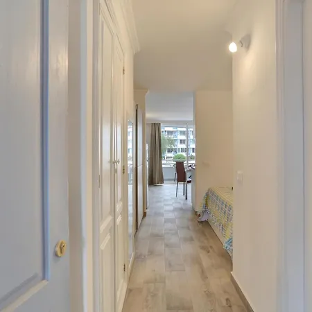 Holidays Studio, Pool, Air Con, Terrace *