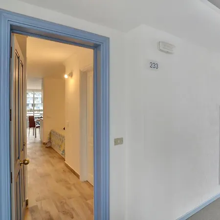 Apartamento Holidays Studio, Pool, Air Con, Terrace *