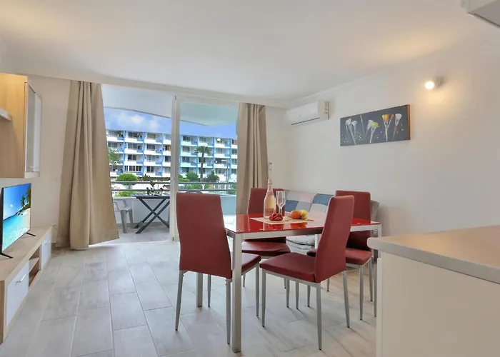 아파트 Holidays Studio, Pool, Air Con, Terrace 산미겔데아보나