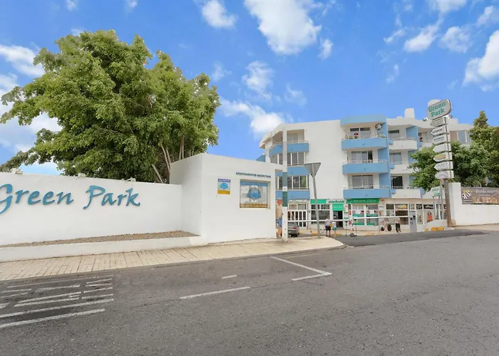 아파트 Holidays Studio, Pool, Air Con, Terrace *