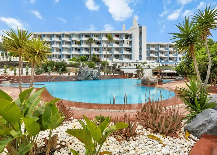 Holidays Studio, Pool, Air Con, Terrace 아파트 *