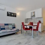Holidays Studio, Pool, Air Con, Terrace شقة سان ميغيل ذي أبونا